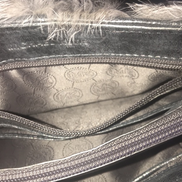 MICHAEL KORS | RARE FLURRY RABBIT FUR AND LEATHER HANDBAG SILVER CHAIN STRAPS* - Picture 7 of 8